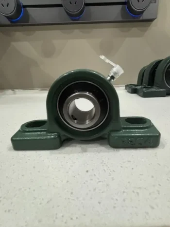China Factory Pillow Block Bearing Housing UCP201 P202 P203 P204 Seat Bearings UCP205 P206 P207 P208 P209 P210 Insert Ball Bearing Long Life