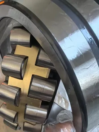 Spherical Roller Bearing Distributor Timken NSK NTN Koyo 22206 22211 22212 22215 22314 22322 22334 23236K 23236 E Cc/W33 Cage Self-Aligning Rolling Bearing